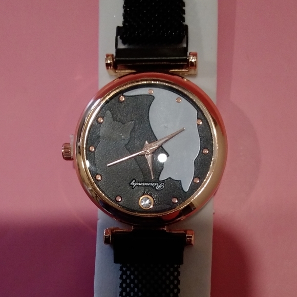 White and Black Cat Watch! New! - Picture 3 of 7